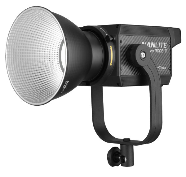 NANLITE | Reportage and studio spotlight Forza 300B II Bi-Color
