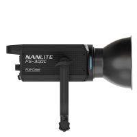 NANLITE | FC-300C Full-Color Reportage- und Studio-Scheinwerfer