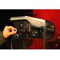 NANLITE | FC-720C Bi-Color Reportage- und Studio-Scheinwerfer