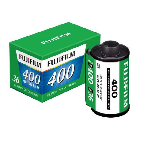 Fuji Superia 400 X-TRA Negativ Farbfilm 135/36 Kleinbildfilm (MHD 02/2024)